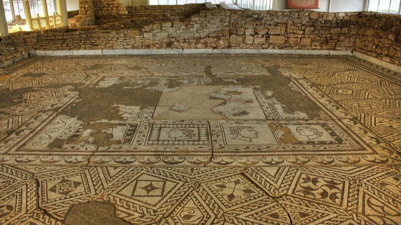 Villa Armira, the Mosaics... - The most impressive findings at the ancient Roman Villa "Armira" that was discovered in 1964 near the Bulgarian city Ivailovgrad was the mosiacs with thich the floors were decorated... Villa Armira: The mosaics... - Klearchos Kapoutsis via Flickr (CC BY)
