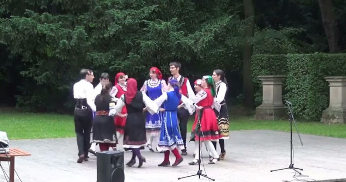 Detelina Dance Group bringt bulgarischen Volkstanz nach München